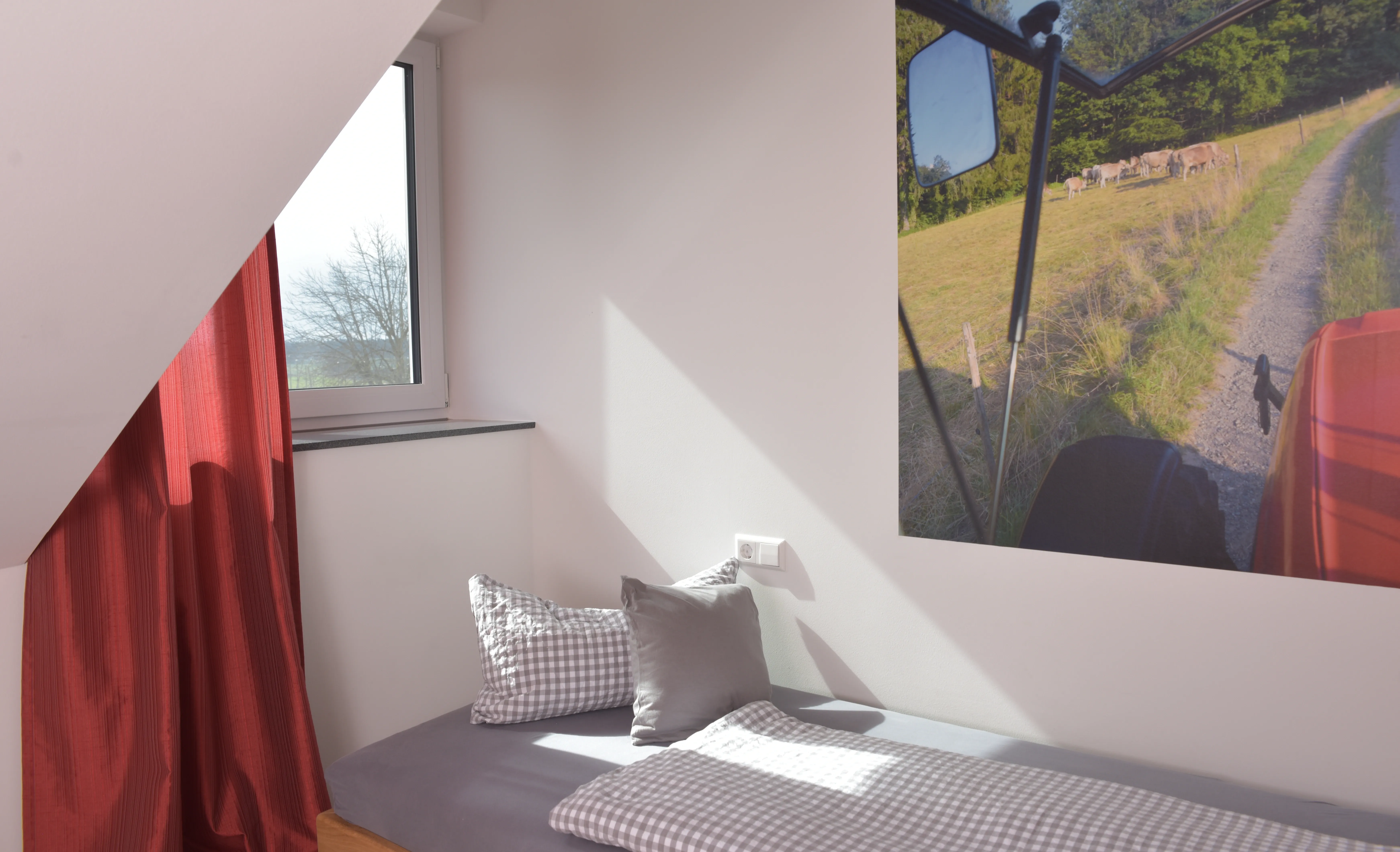 Das kleine Schlafzimmer mit 2 Einzelbetten, 1 davon ausziehbar